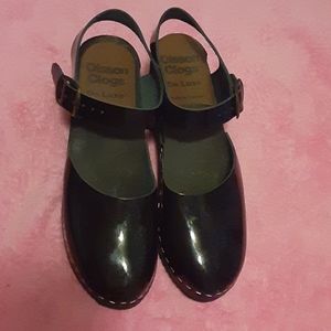 Nwot new Olsson Clog 8 patent black maryjane - add on $15